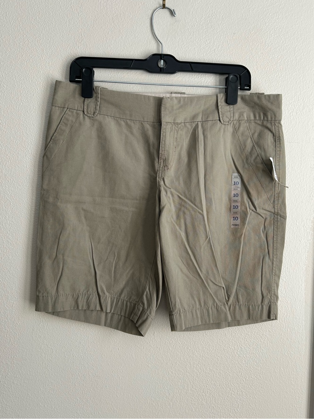 NWT Old Navy Khaki Casual Cotton Chino Shorts Size 10
